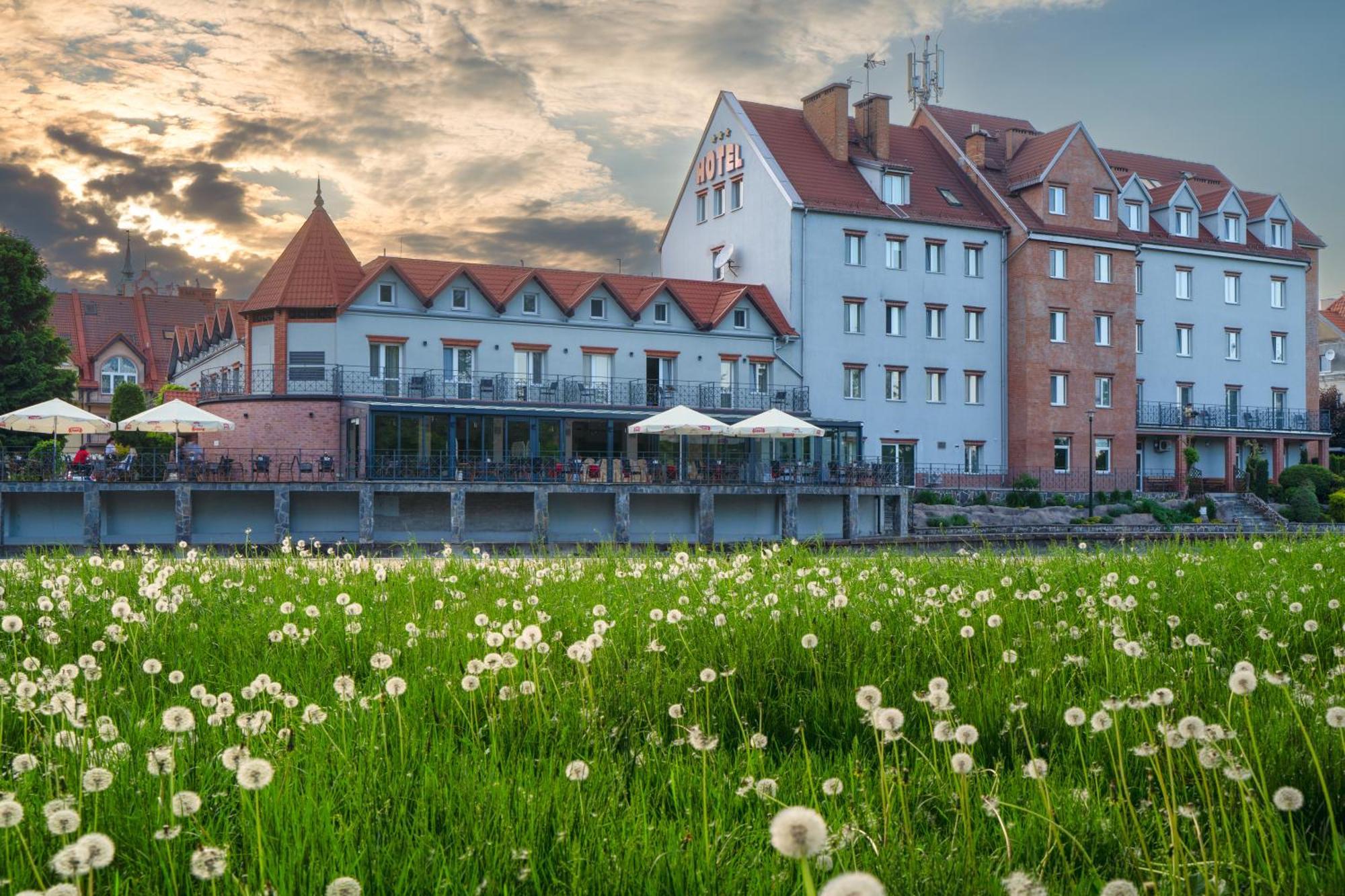 Hotel Nad Pisa Pisz Exterior photo